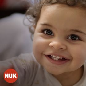 Šidítko NUK Signature 0-6m broskvová Dle obrázku