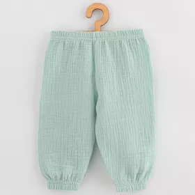 Kojenecké mušelínové kalhoty New Baby Feeling šalvějová Zelená | 62 (3-6m), 68 (4-6m), 74 (6-9m), 80 (9-12m), 86 (12-18m)