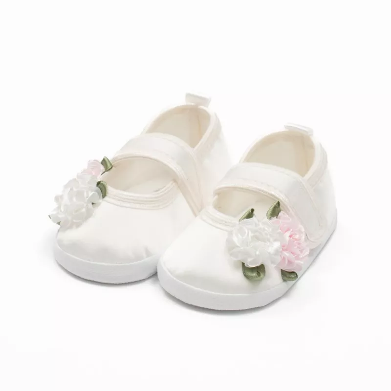 Kojenecké saténové capáčky New Baby Ivory Flowers 12-18 m Dle obrázku