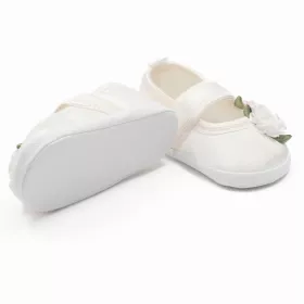 Kojenecké saténové capáčky New Baby Ivory Flowers 0-3 m Dle obrázku