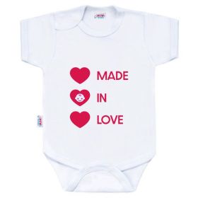 Body s potiskem New Baby MADE IN LOVE Dle obrázku | 50, 68 (4-6m), 80 (9-12m), 86 (12-18m)